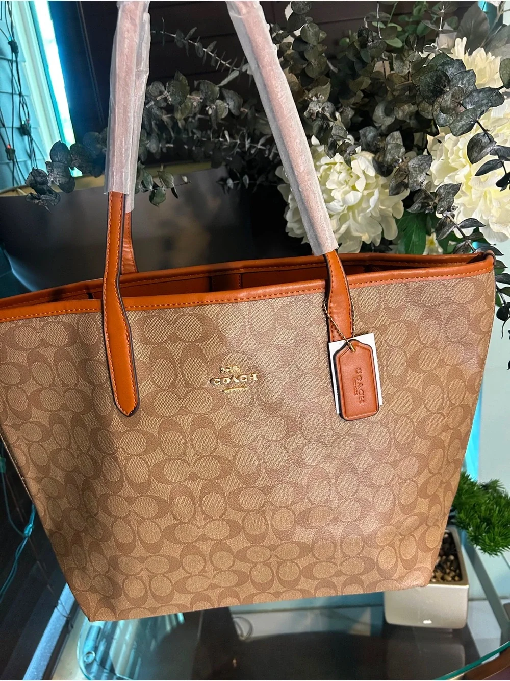 Coach tote beige